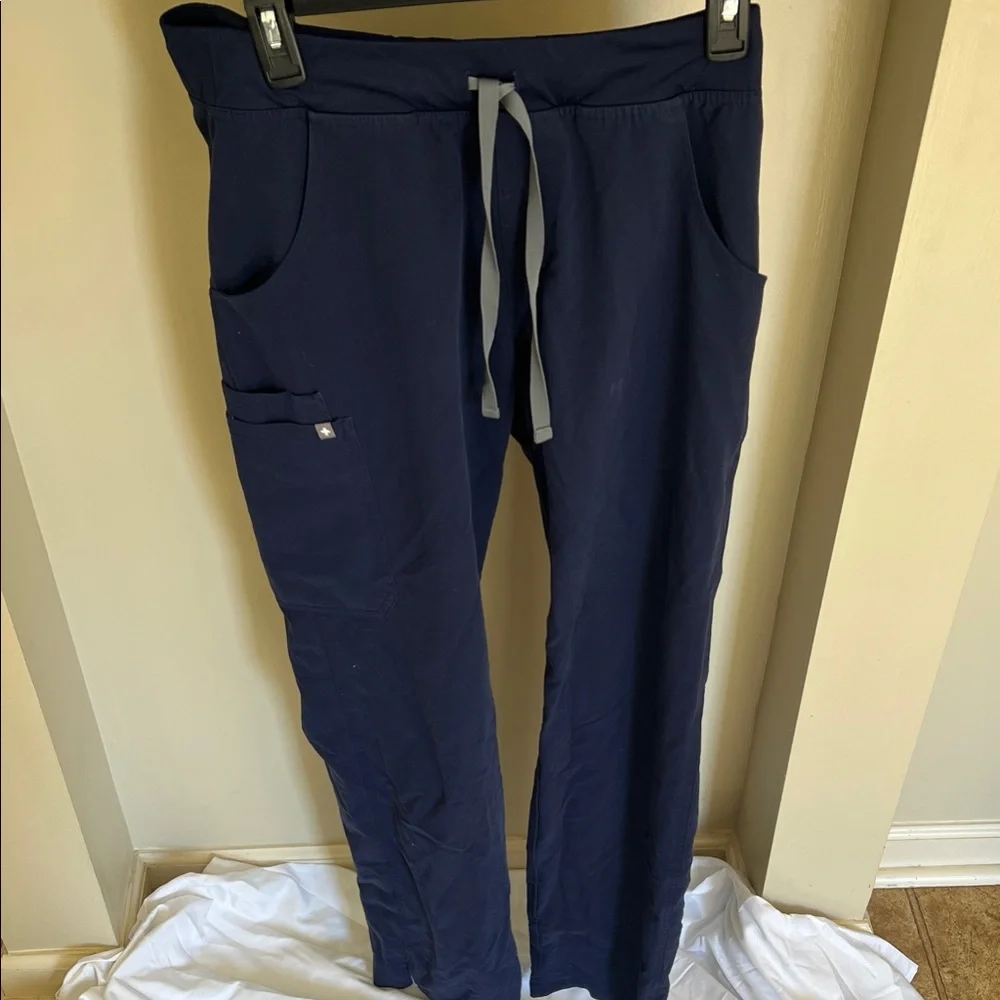 Figs Women's Navy Cargo Pants - Picture 1 of 3